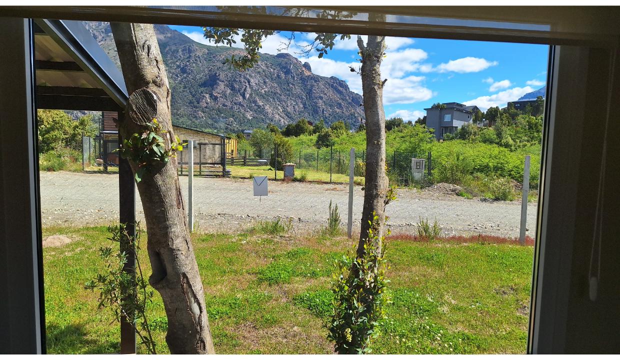 805aa925-0af1-43d9-a635-e46e204f9504-copied-media~2