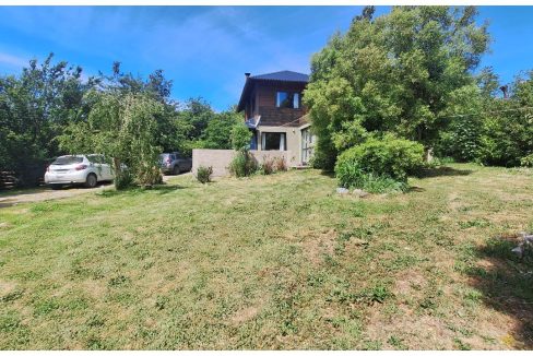 5c94c259-b01d-4d1d-8fea-ea3b700815d4-copied-media~2