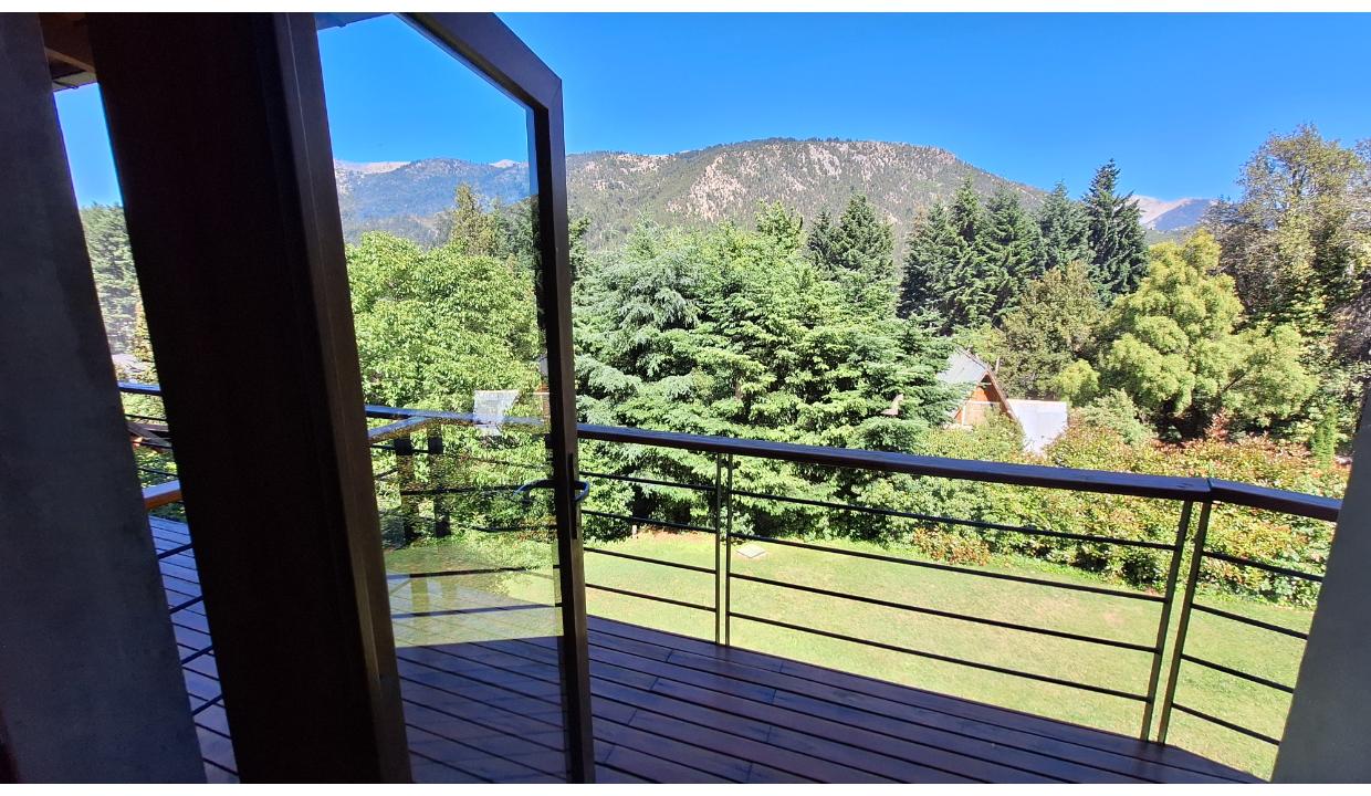 cdcde0d3-acad-49a8-af1d-9ee02a1c4010-copied-media~2