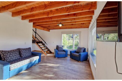 f25a5723-598b-41bb-8784-508b432bc046-copied-media~2