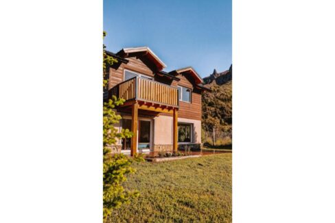 f62113f0-a921-4b5d-9345-e0875bbc157b-copied-media~2