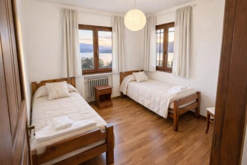 Dormitorio con vista al atardecer (1)